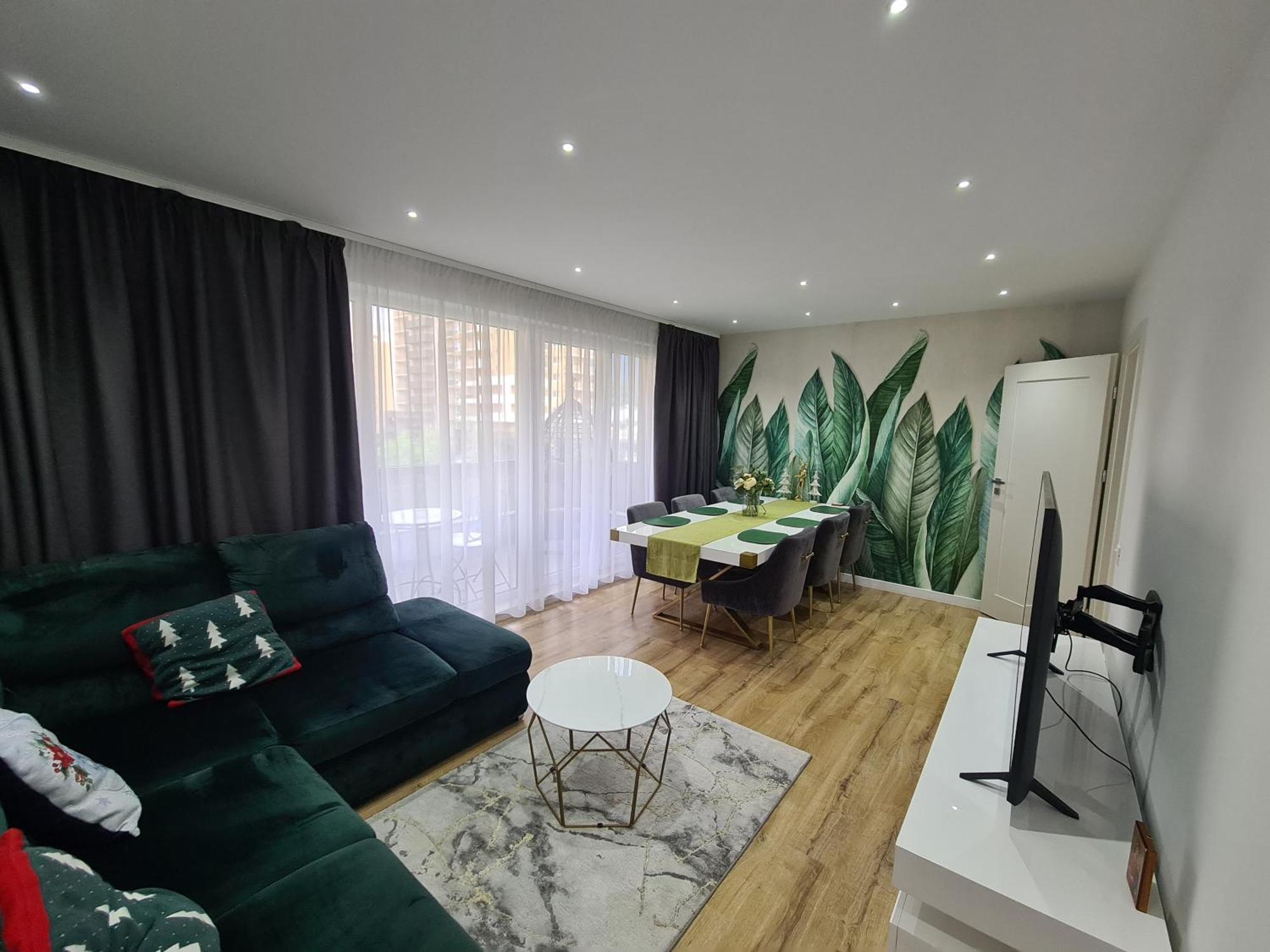 Luxury 2 Bedroom Apartament